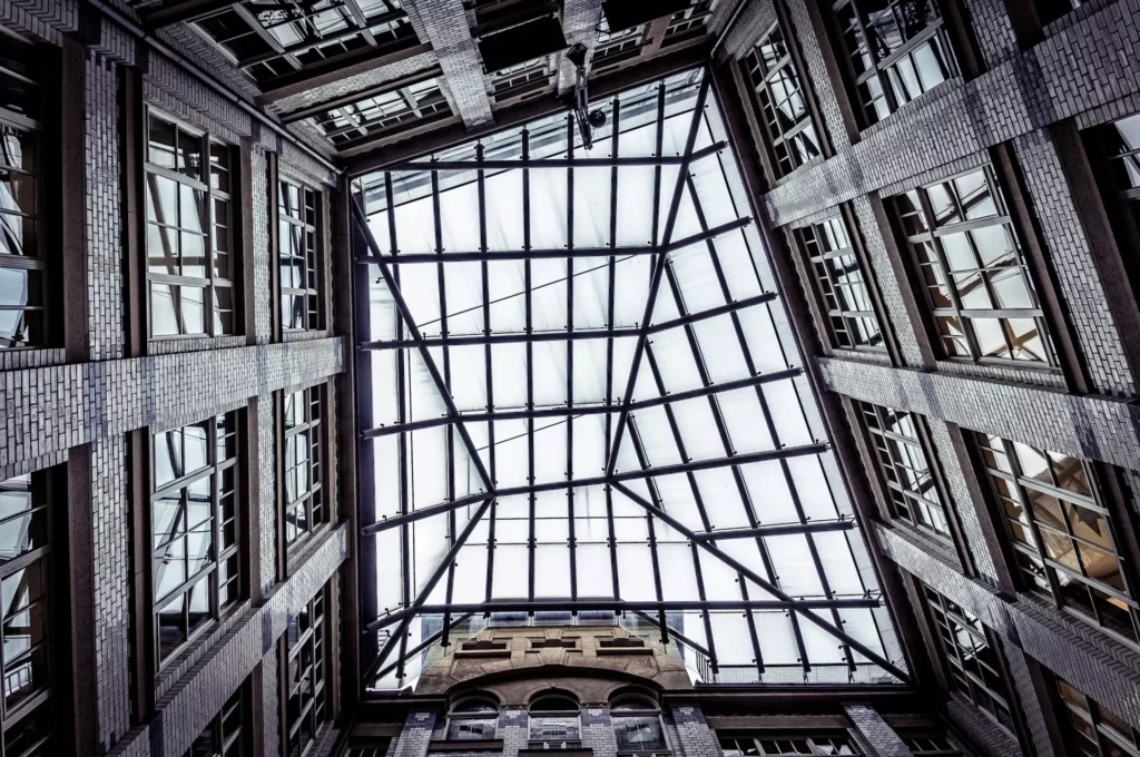 文章總覽 22 AnyConv.com patrick baum EOzW3UVBKSI unsplash
